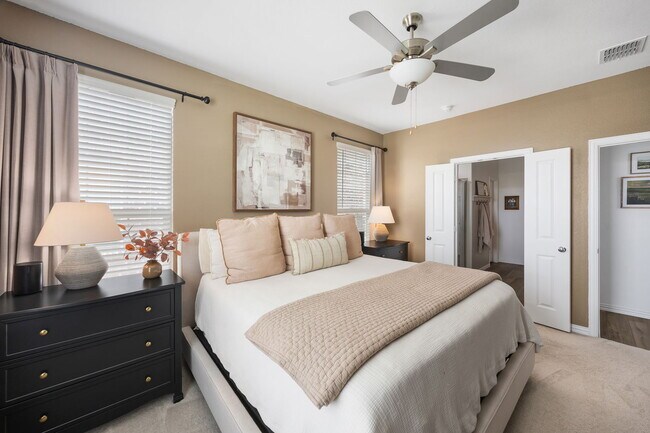 Building Photo - 10016 Thornapple Rd