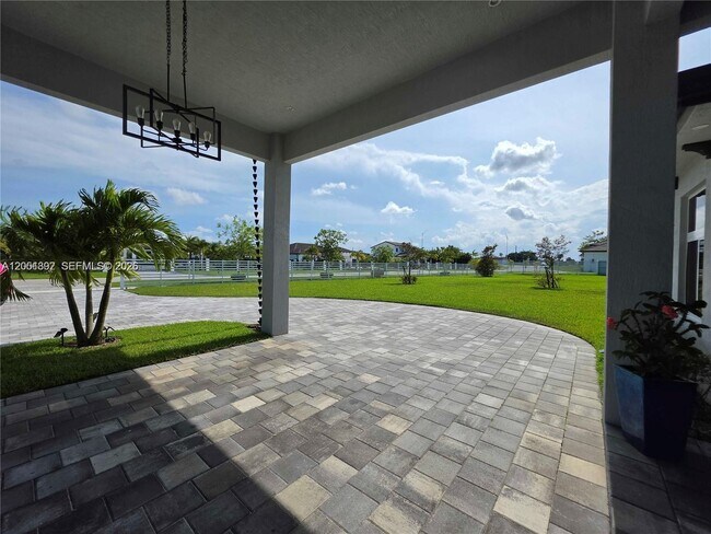 Building Photo - 17575 SW 280th St
