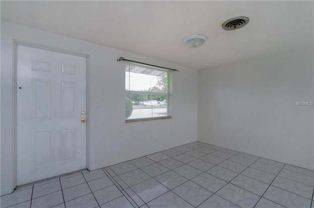 Building Photo - 1600 Cardinal Ln