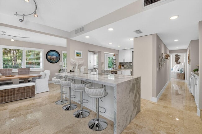 Building Photo - 122 Andrews Ave