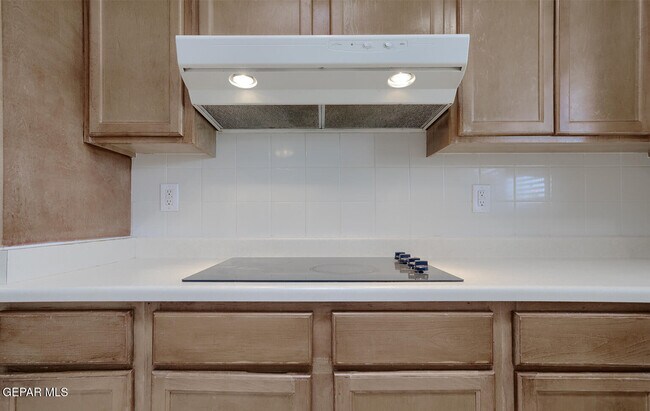 Building Photo - 9632 Gairloch Dr