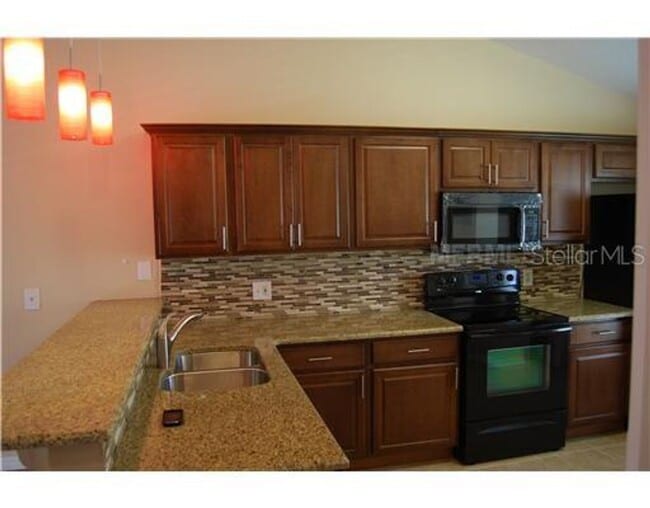 Building Photo - 2 Bedroom 2 Bath Winter Park Condo for Rent, Near Full Sail & UCF!