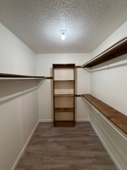 Building Photo - 12301 Arrowhead Ter