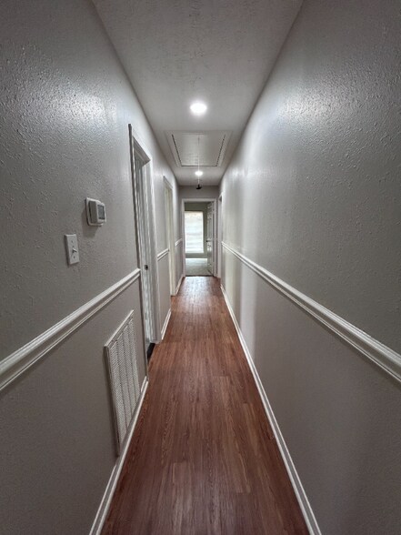 Building Photo - 29502 Raestone St