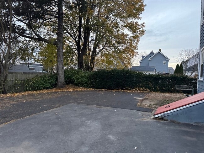 Building Photo - 40 Purchase St