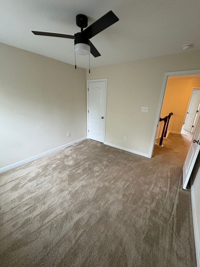 Building Photo - 6901 Swanhaven Dr