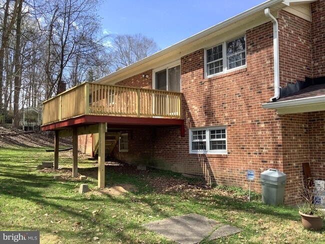 Building Photo - 9300 Southmoor Ct