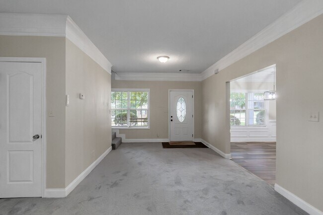Building Photo - Beautiful 4 Bedrooms + Bonus Room on Nearly 1 Acre in Stockbridge! ?