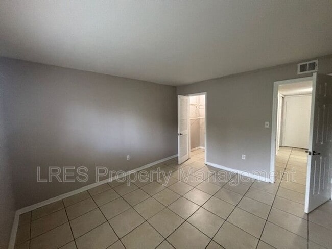 Building Photo - 1695 Lee Rd