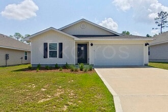 Building Photo - 4746 Malay Cir