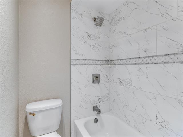 Building Photo - 3024 Stanford Dr