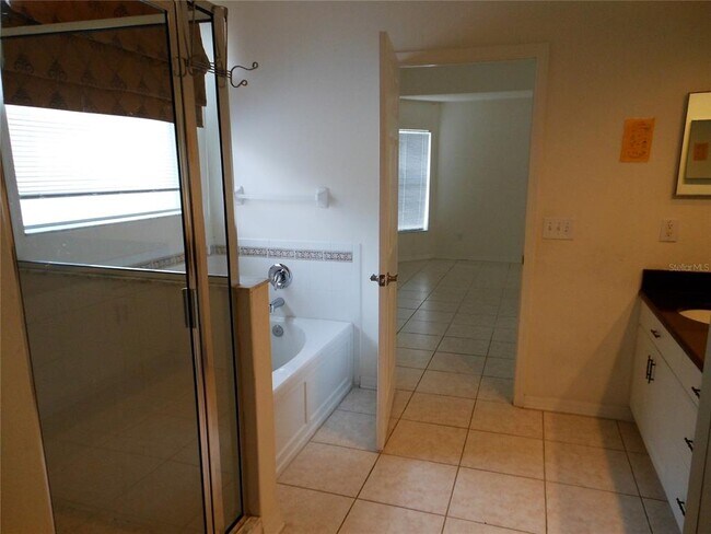 Building Photo - 13005 Terrace Springs Dr