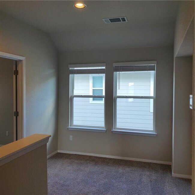 Building Photo - 108 Heather Glen Way