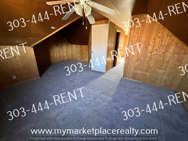 Building Photo - Nice house - 3 Bedroom, 1 bedroom