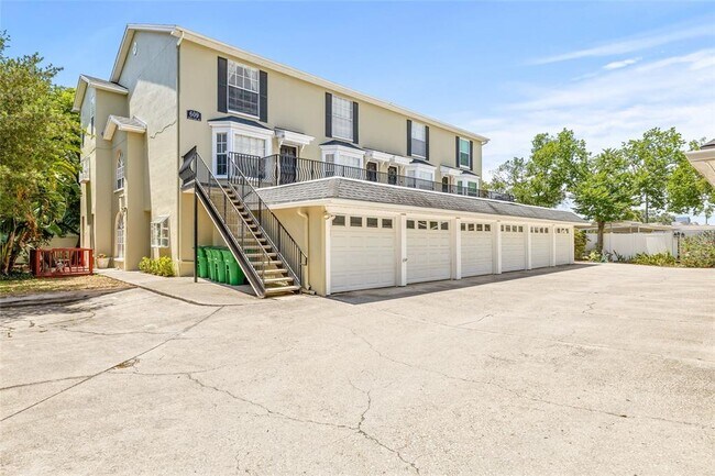 Building Photo - 609 S Glen Ave