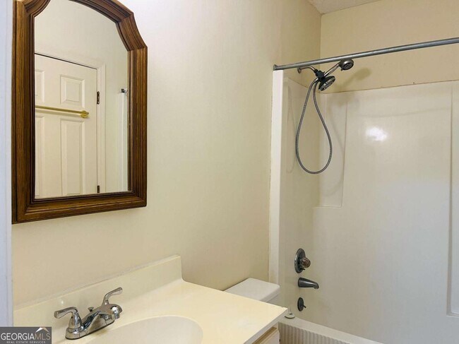 Building Photo - 207 Harwell Ave