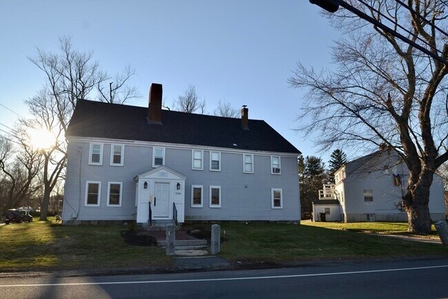 Building Photo - 250 Walnut St