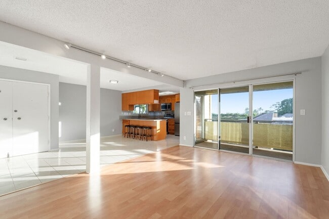 Building Photo - Beautiful Kaneohe 2-bedroom 2-bathroom Townhome with Breathtaking Views & Prime Convenience