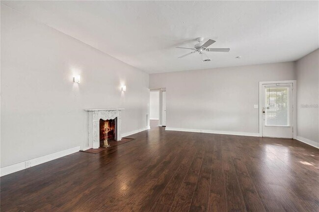 Building Photo - 4325 US-17