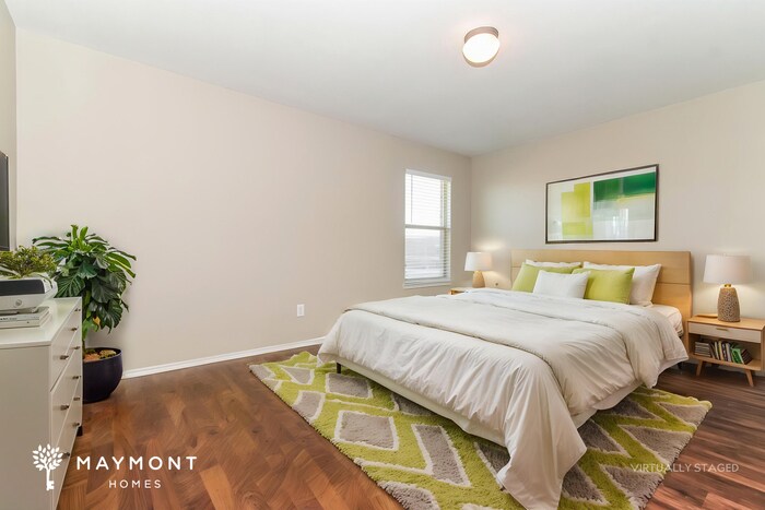 Building Photo - 512 Laurel Ln