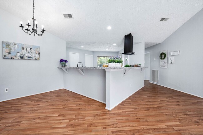 Building Photo - 13402 Tara Oak Dr