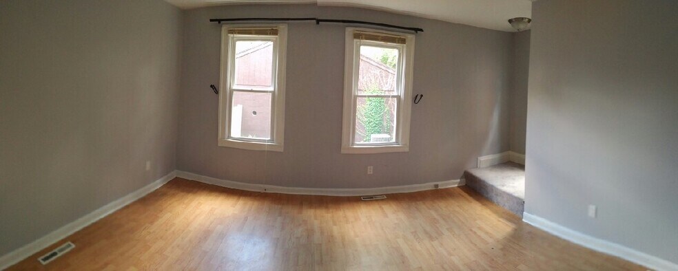 Building Photo - 63 Marshall St