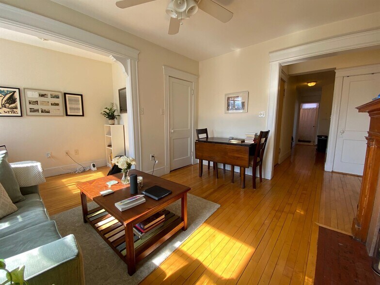 Building Photo - 331 Harvard St