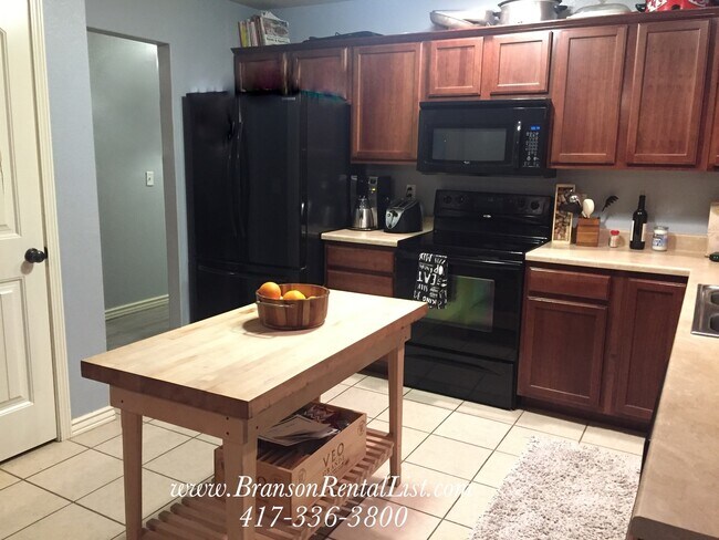 Building Photo - Now Pre-leasing for Mid-April