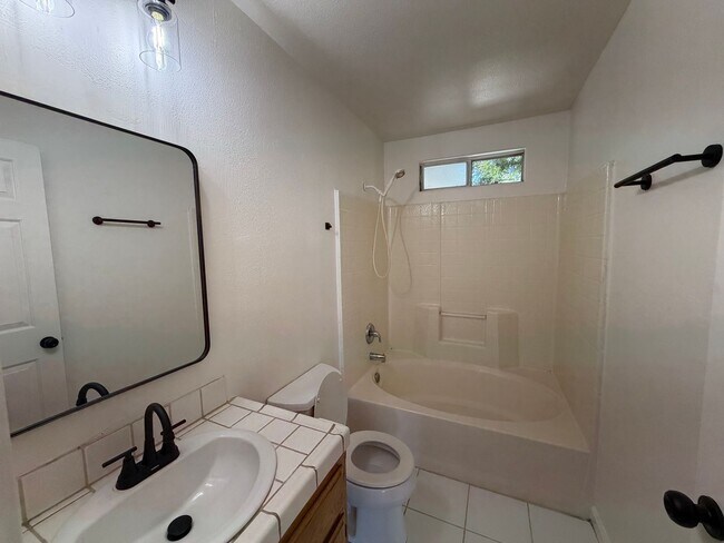 Building Photo - 3409 Starside Dr