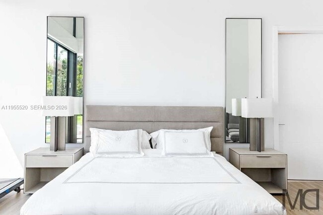 Building Photo - 1830 NE 193rd St