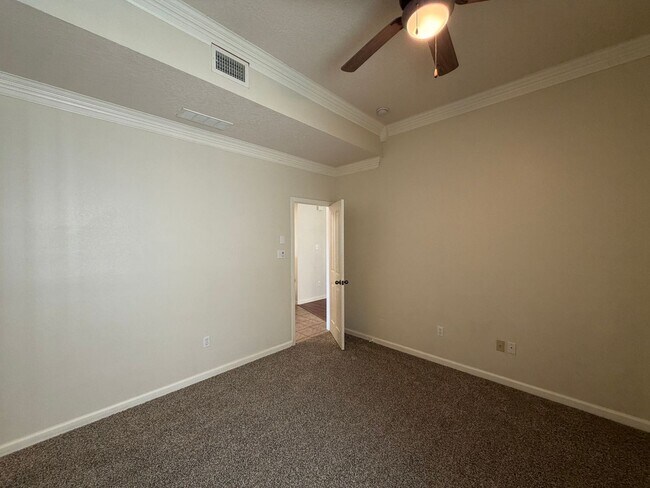 Building Photo - 3 Bedroom Single Story Home Available Near McMahon Blvd NW & Kayenta St NW!