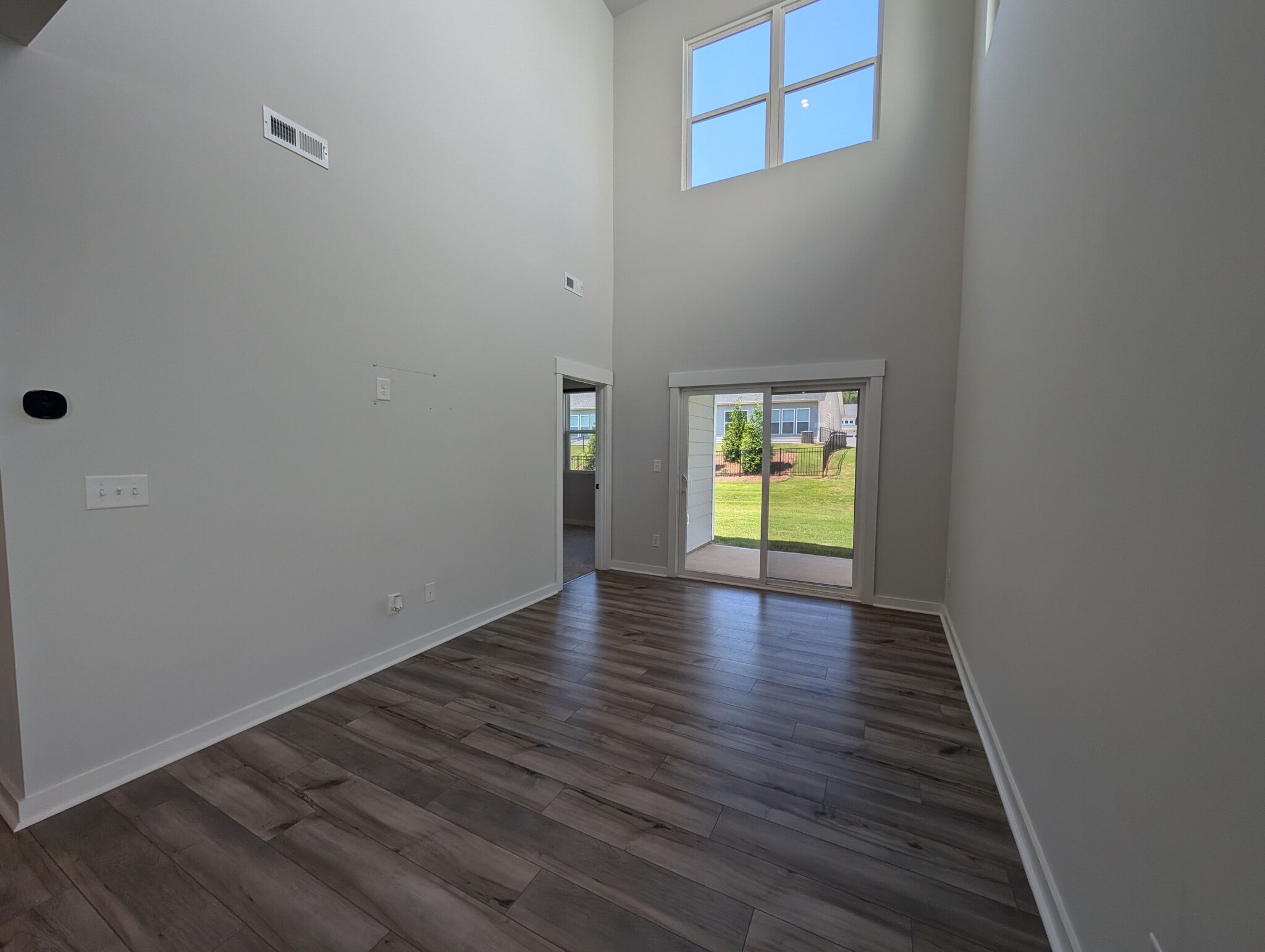Building Photo - Room in Townhome on Munsing Dr