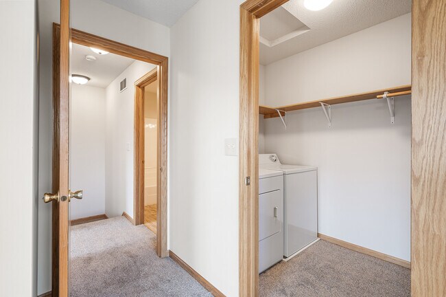 Building Photo - 2549 Cobble Hill Ct