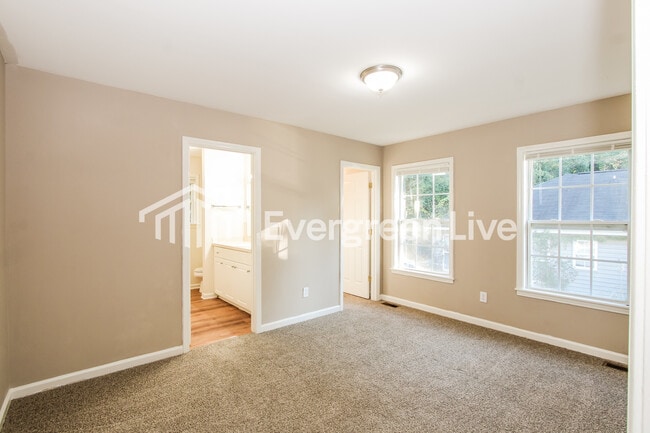 Building Photo - 129 St Andrews Pl Dr