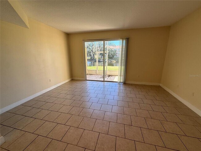 Building Photo - 608 Cornerstone Dr