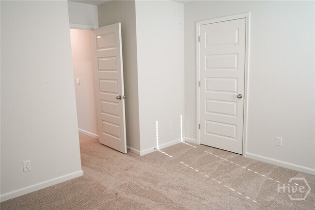 Building Photo - 391 Coconut Dr