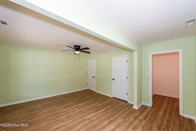 Building Photo - 1100 Audrey Ct