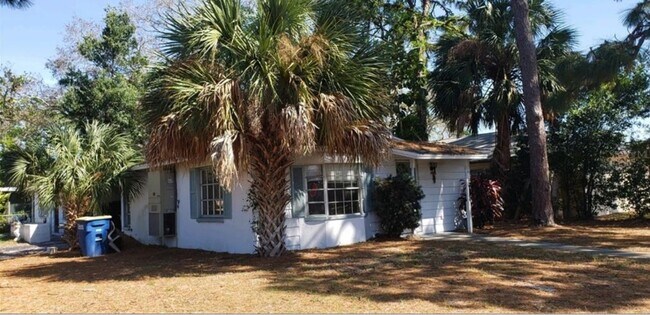 Building Photo - 509 N Jupiter Ave