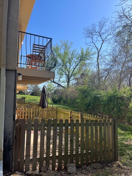 Building Photo - 6432 Pflumm Rd