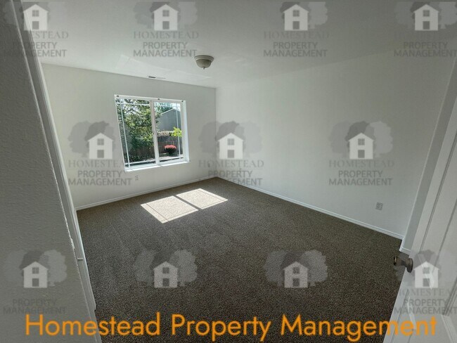Building Photo - 368