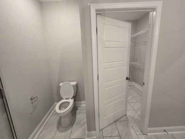 Building Photo - 1 Month Free Rent! Jasper New Construction...