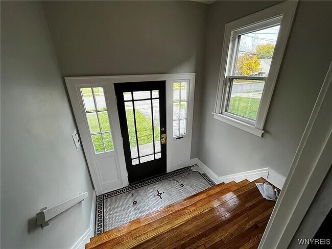 Building Photo - 146 Ramsdell Ave