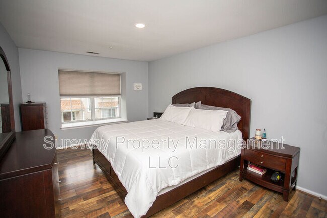 Building Photo - 4208 Aberdeen Ln