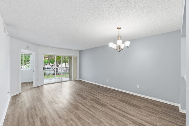 Building Photo - 9511 Weldon Cir