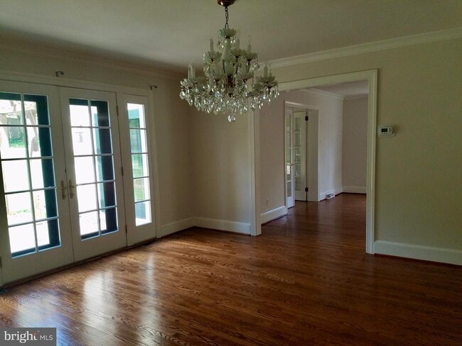 Building Photo - 128 Avon Rd