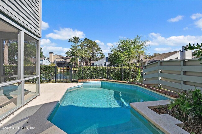 Building Photo - 53 S 9 Dr