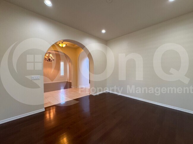 Building Photo - 4371 S Pecan Dr
