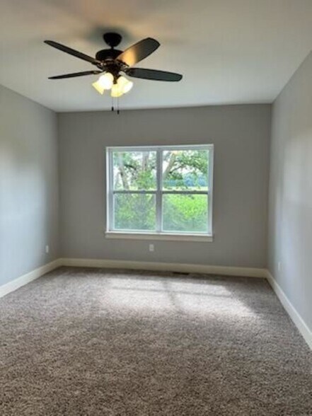 Building Photo - 727 Anjali Ct