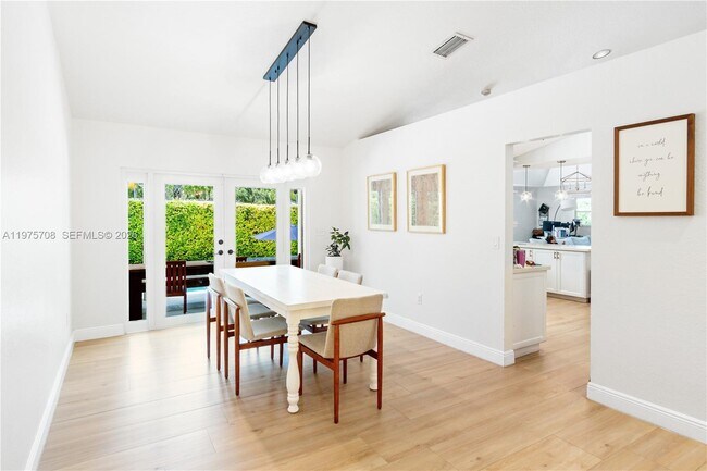 Building Photo - 16550 SW 77th Ct