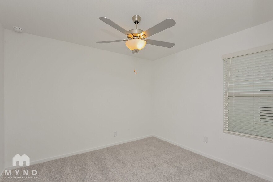 Building Photo - 2712 Mistwood Dr